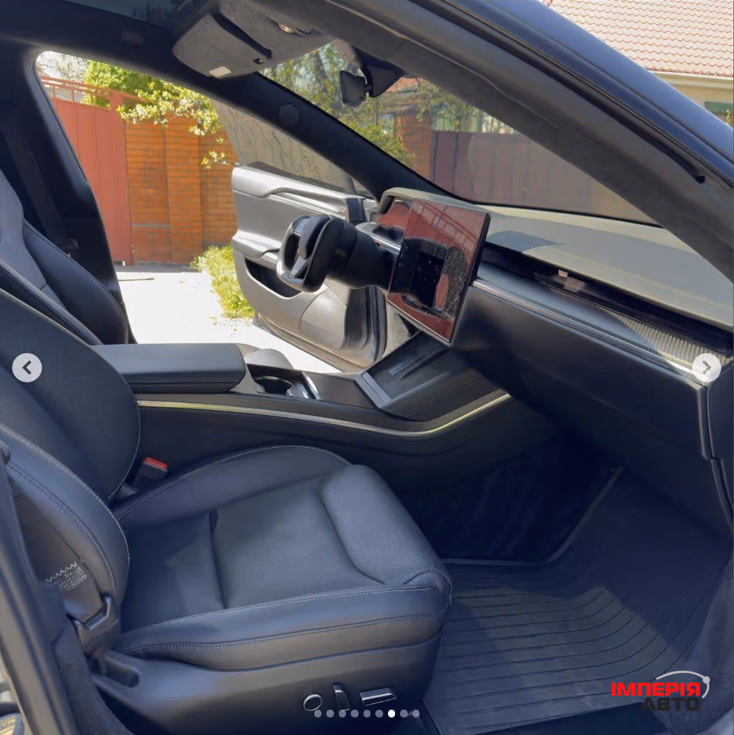 Tesla Model S - фото 8