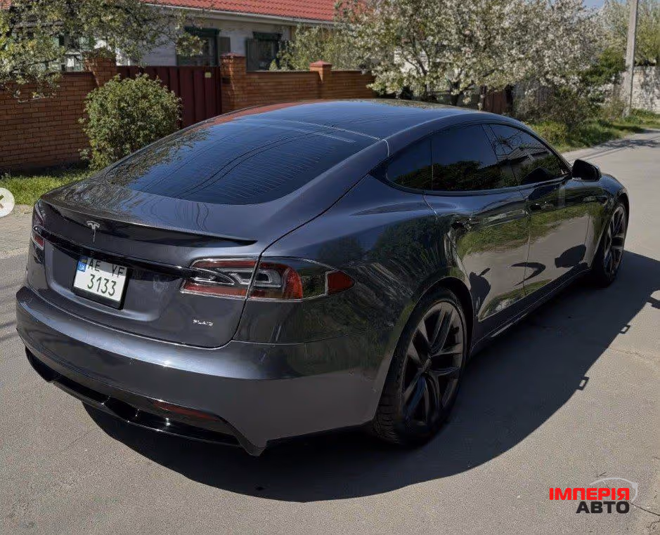 Tesla Model S - фото 5