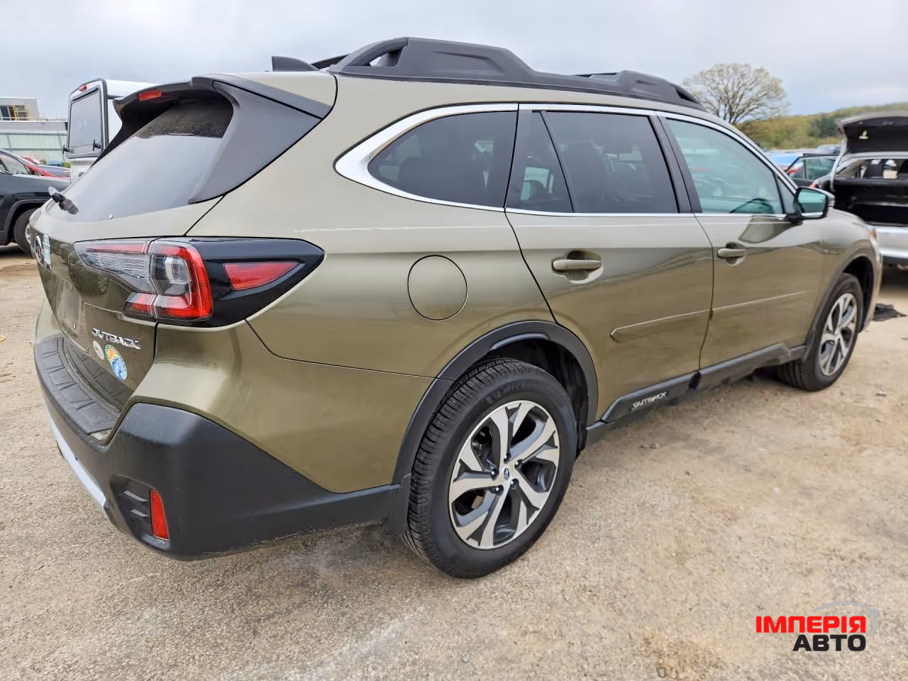 Subaru Outback - фото 3