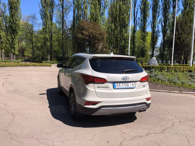 Hyundai Santa Fe - фото 3