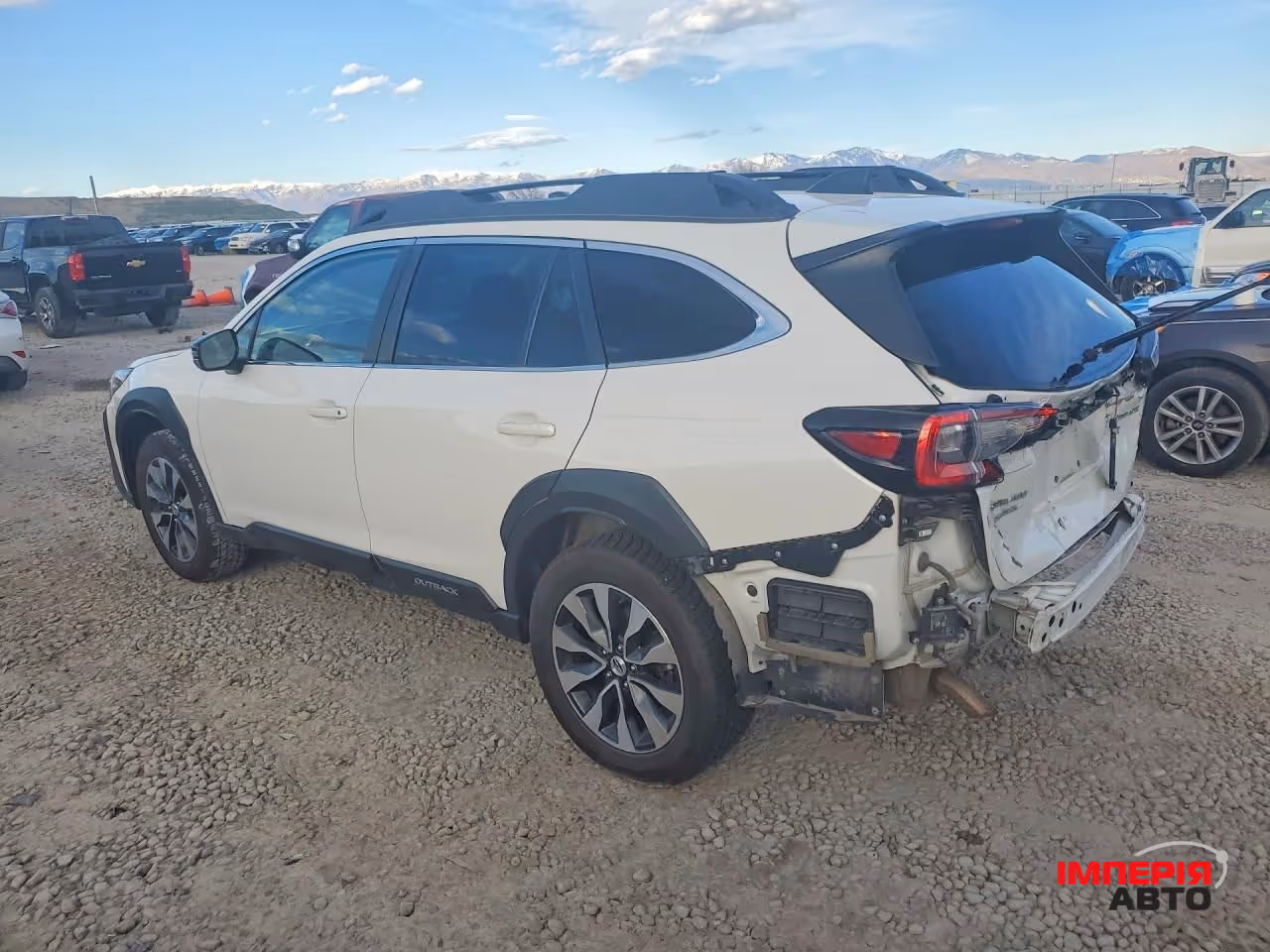 Subaru Outback - фото 2