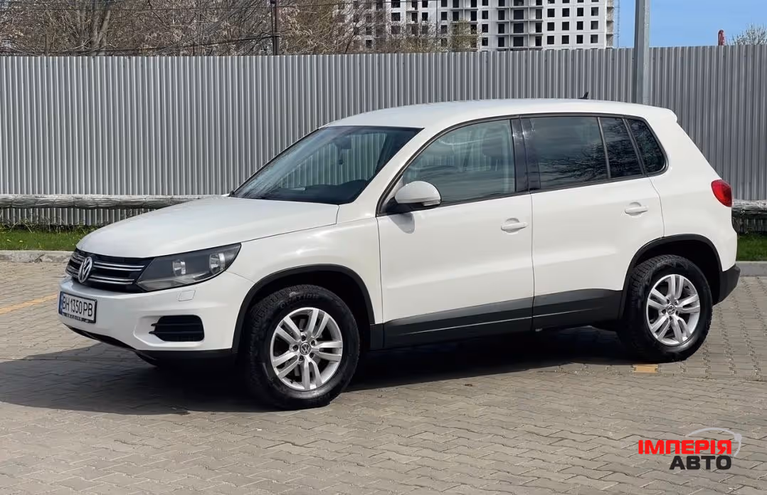 Volkswagen Tiguan - фото 8