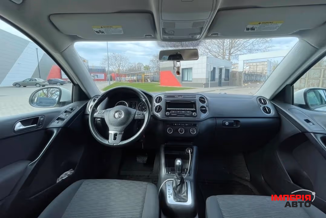 Volkswagen Tiguan - фото 12