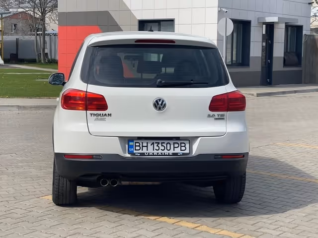 Volkswagen Tiguan - фото 5