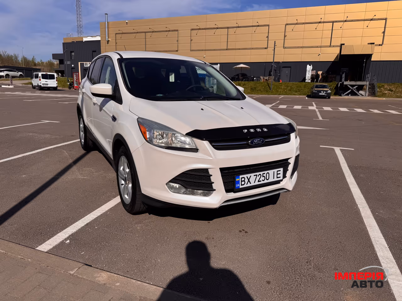 Ford Escape - фото 1