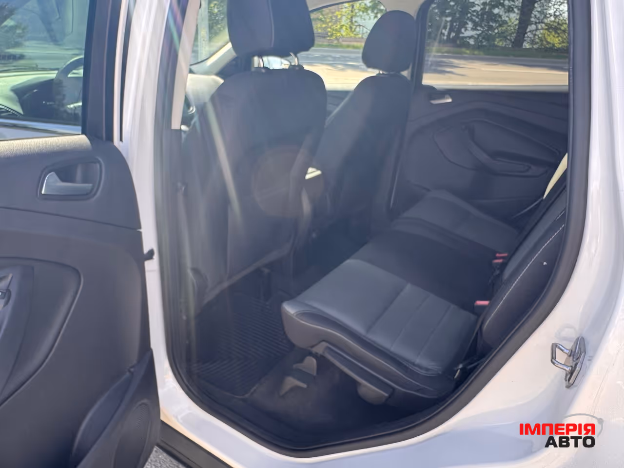 Ford Escape - фото 7