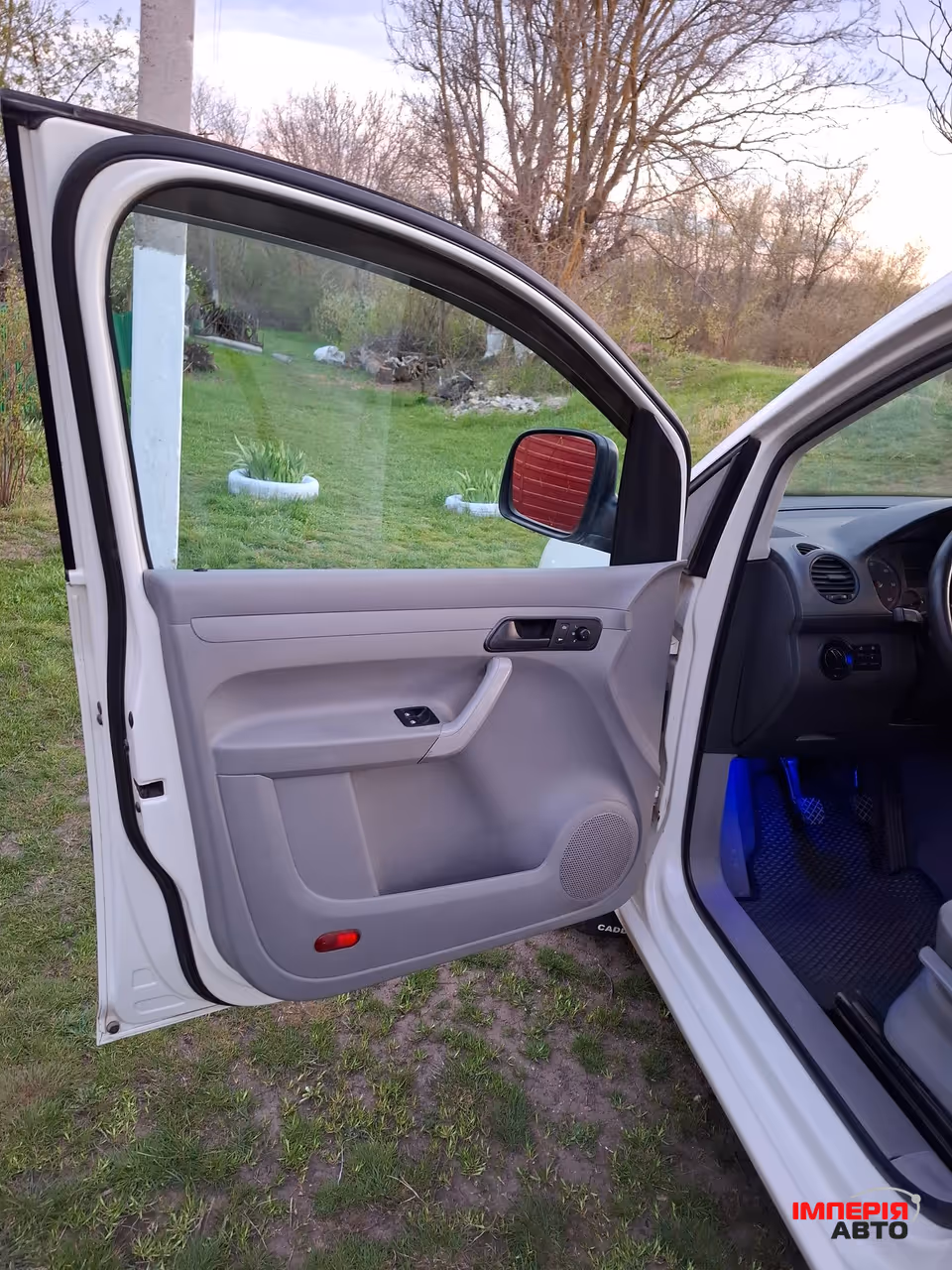 Volkswagen Caddy - фото 10