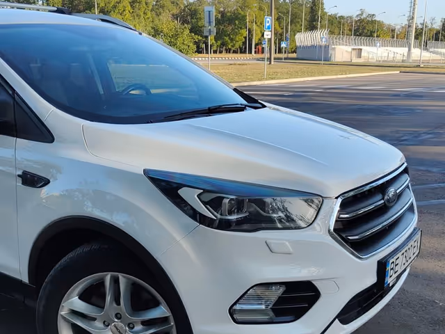 Ford Escape - фото 2
