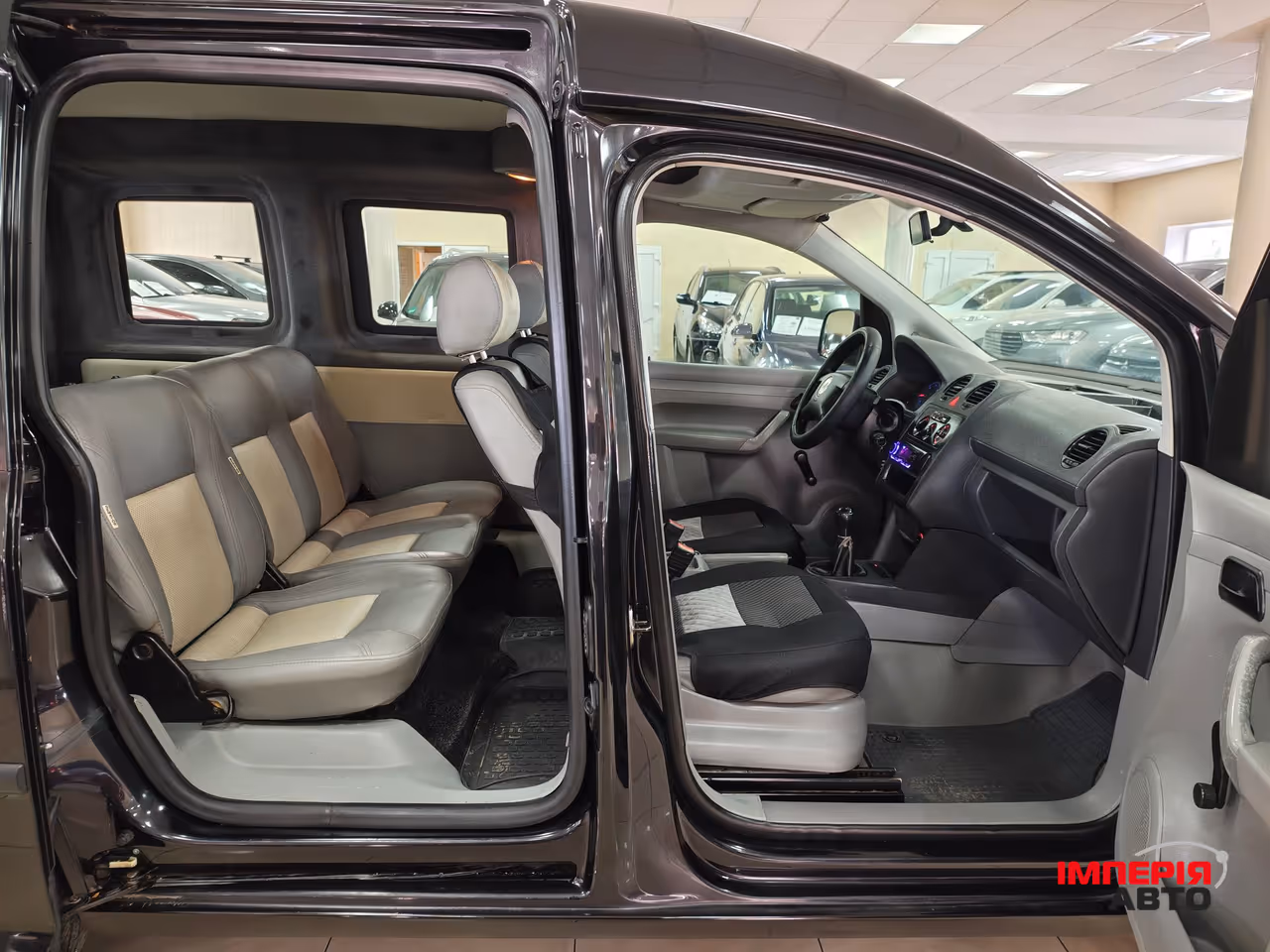 Volkswagen Caddy - фото 8