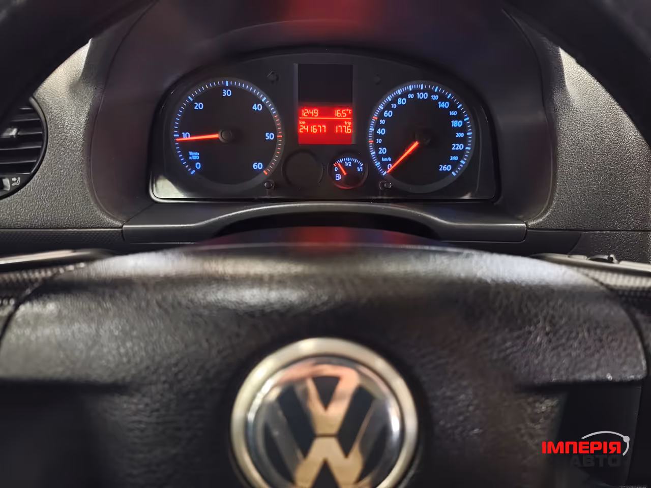 Volkswagen Caddy - фото 11