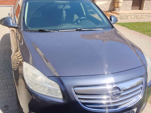 Opel Insignia - фото 1