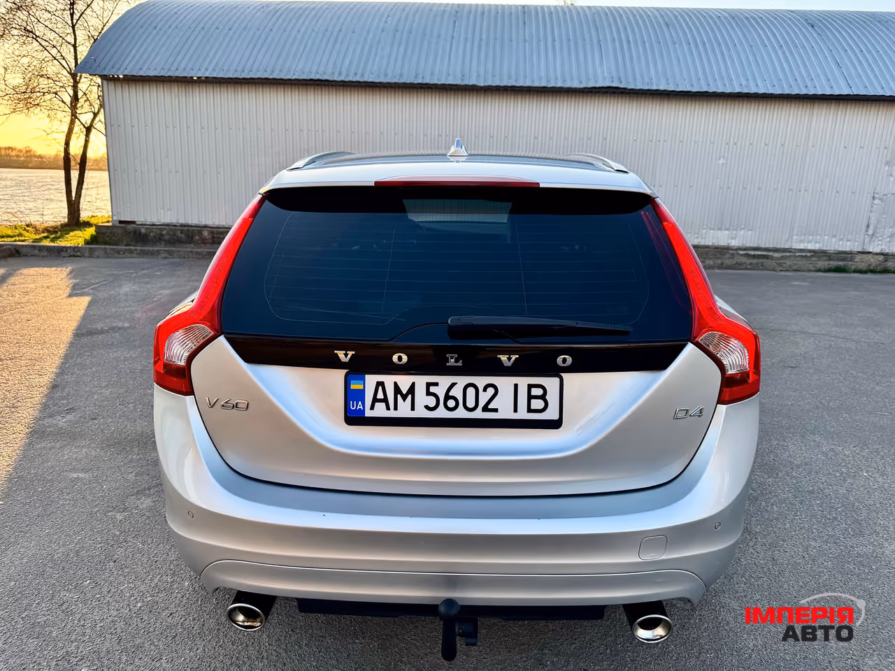 Volvo V60 - фото 7