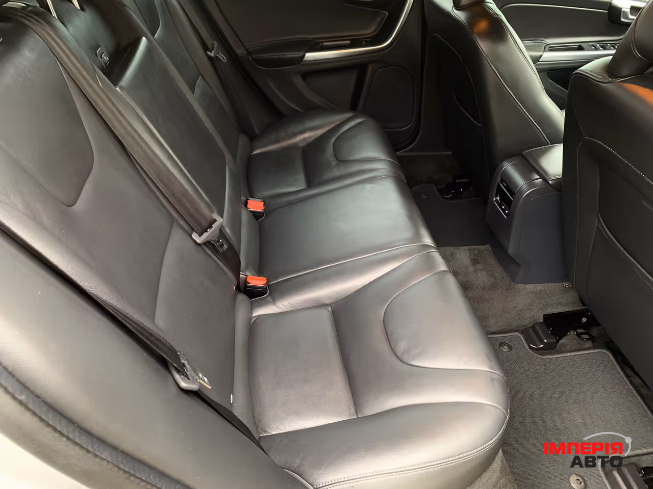 Volvo V60 - фото 19