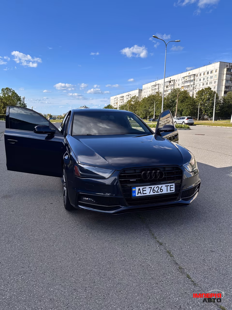 Audi A4 - фото 1