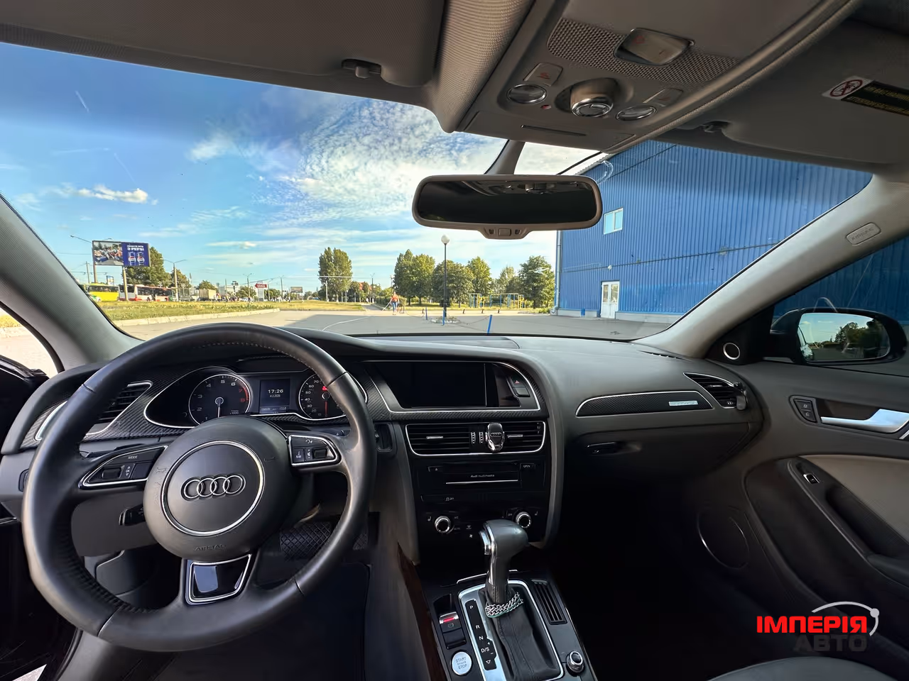 Audi A4 - фото 12