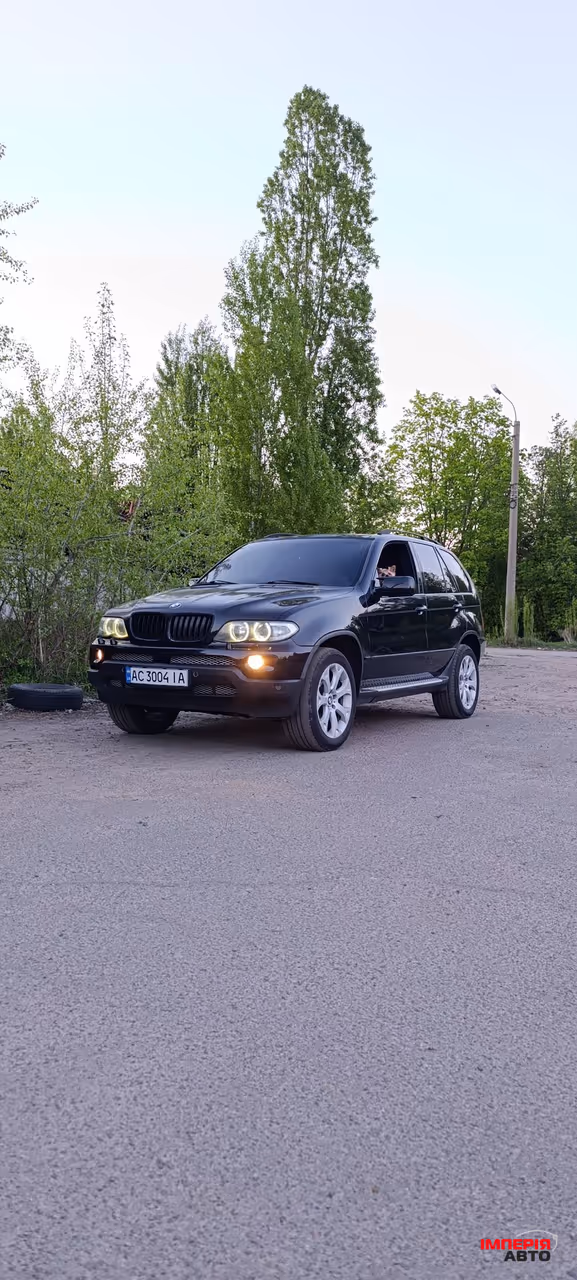 BMW X5 - фото 1