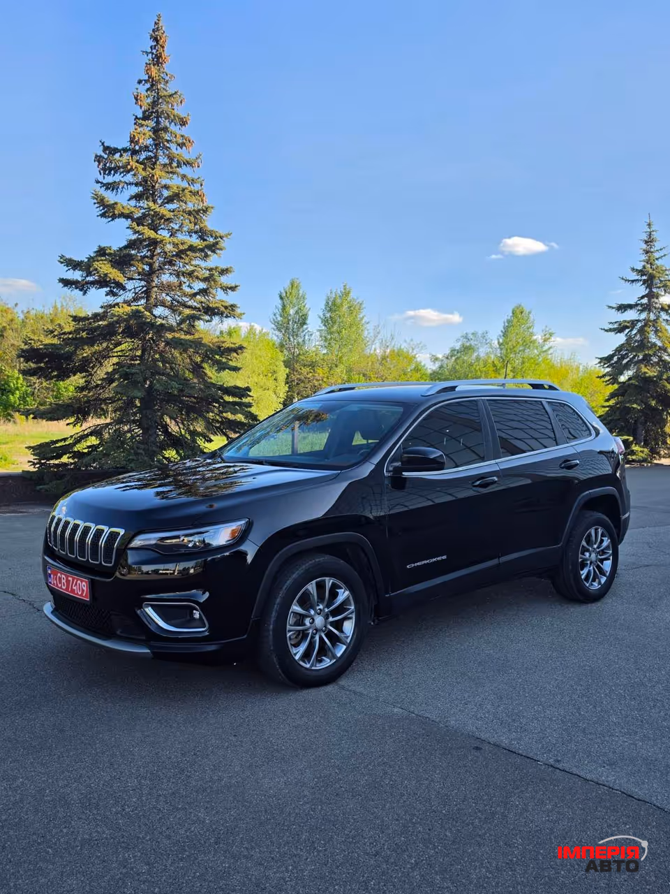 Jeep Cherokee - фото 1