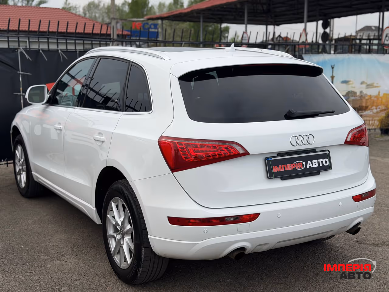 Audi Q5 - фото 8
