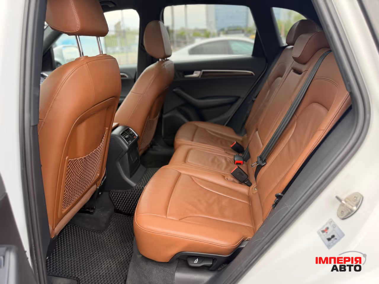 Audi Q5 - фото 16