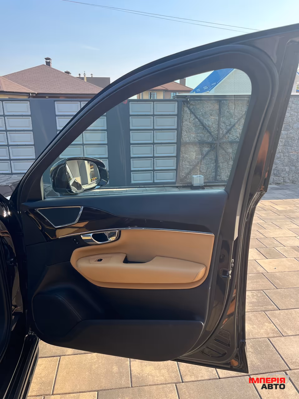 Volvo XC90 - фото 12