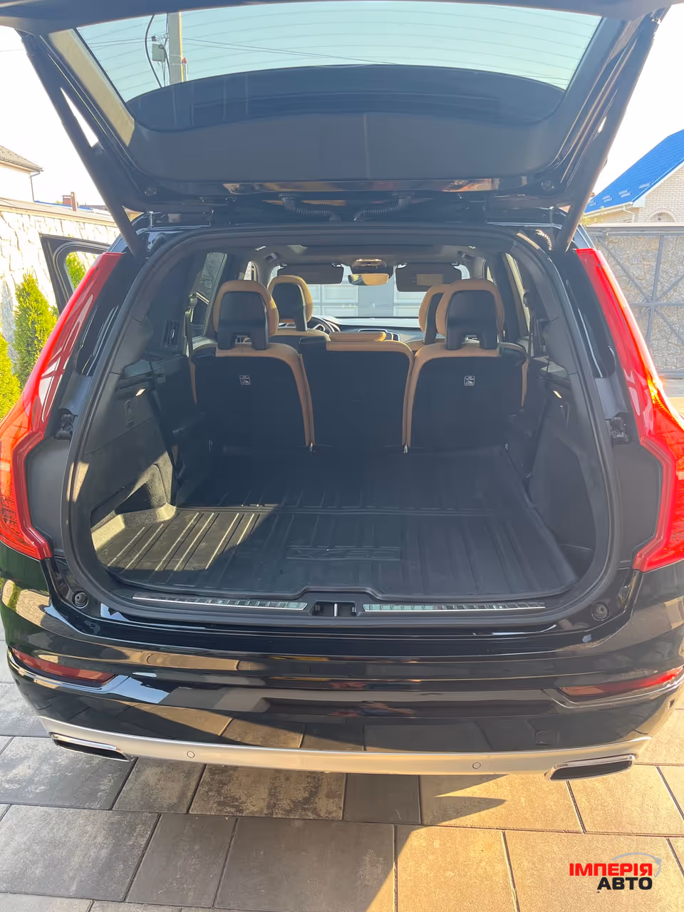 Volvo XC90 - фото 17