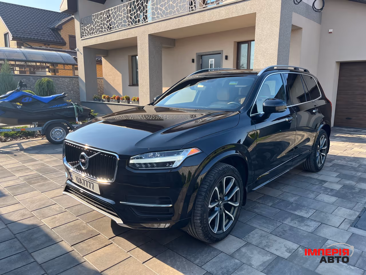 Volvo XC90 - фото 1