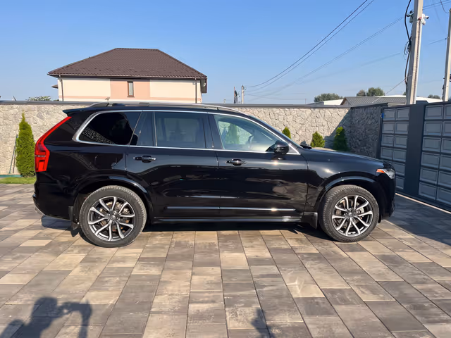 Volvo XC90 - фото 3