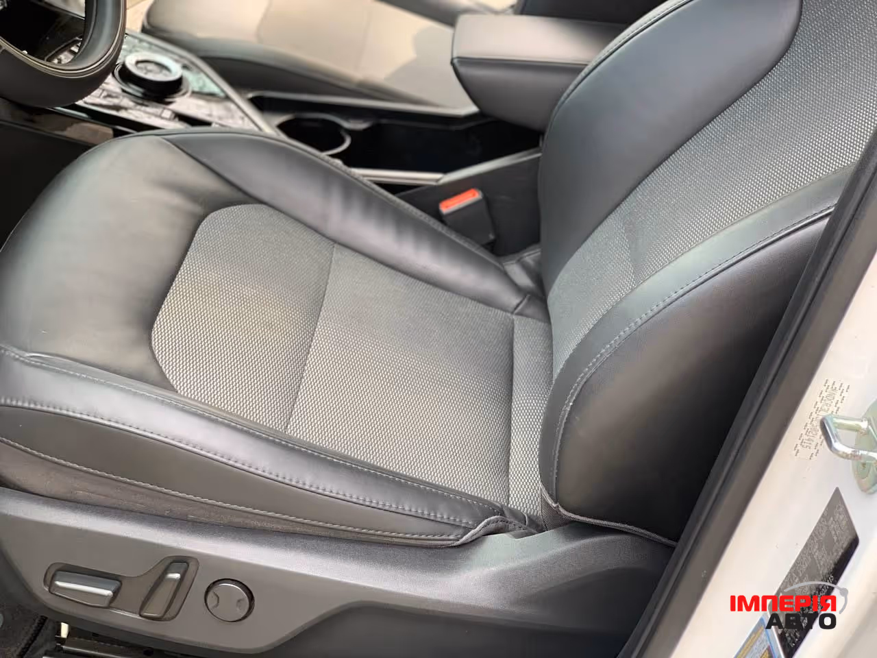 Kia Niro - фото 12