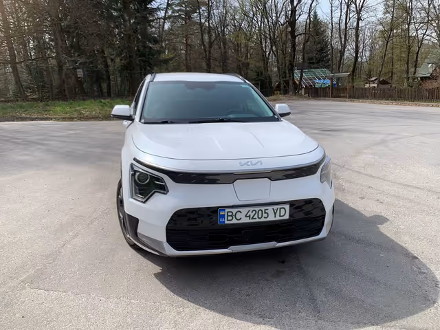 Kia Niro - фото 1