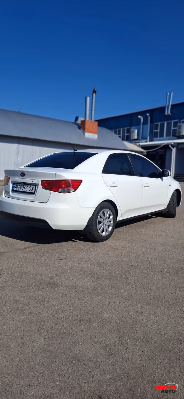 Kia Cerato - фото 3