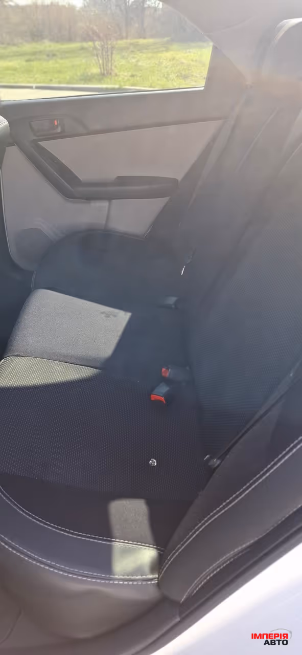 Kia Cerato - фото 12