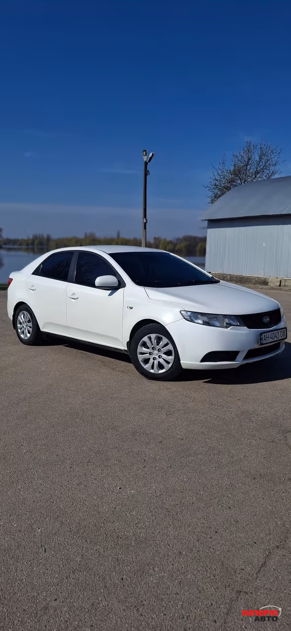 Kia Cerato - фото 2
