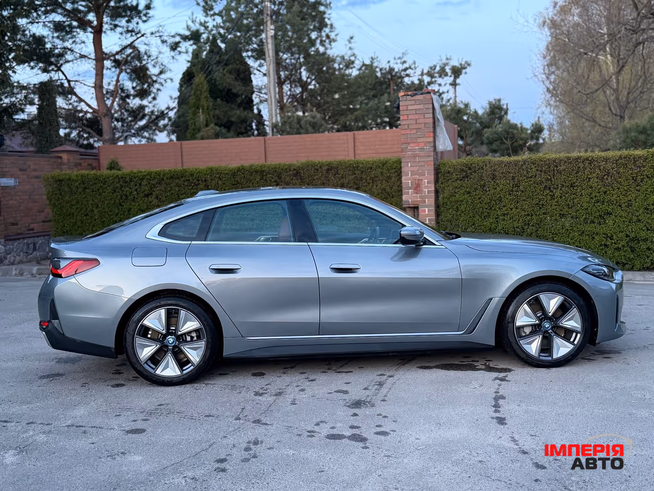 BMW i4 - фото 5