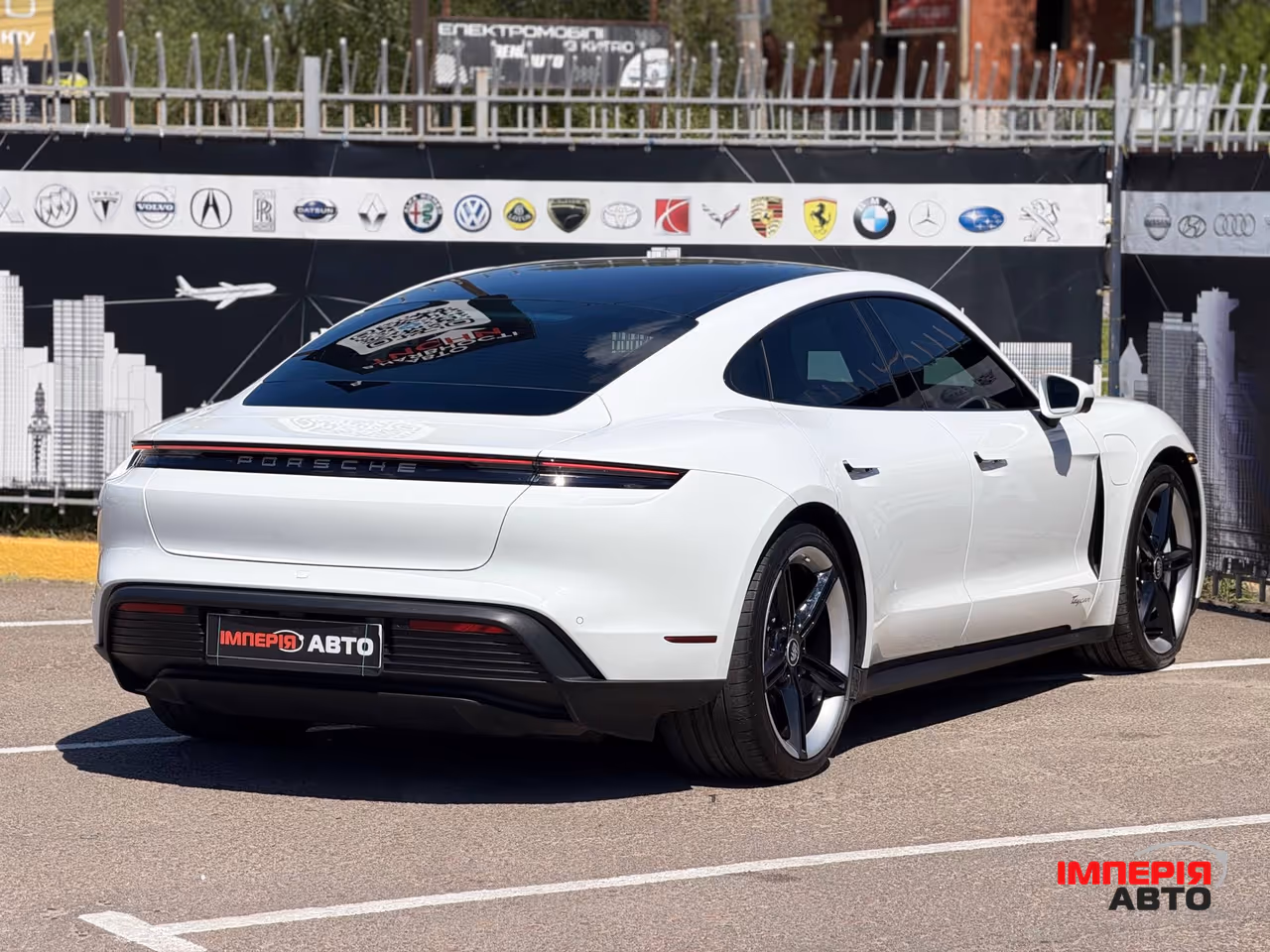 Porsche Taycan - фото 6