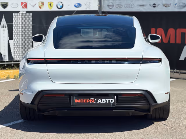 Porsche Taycan - фото 5