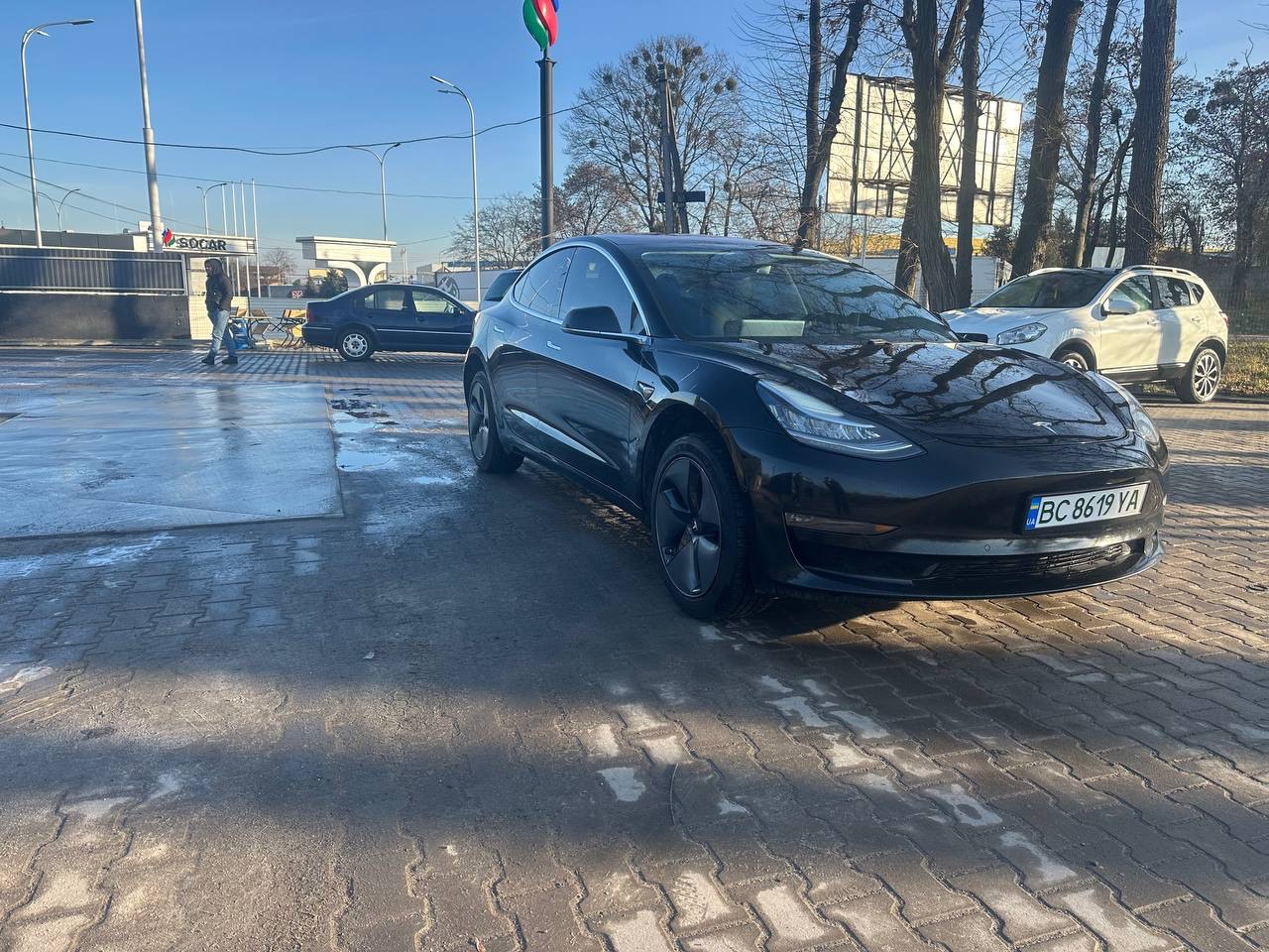 Tesla Model 3 - фото 7