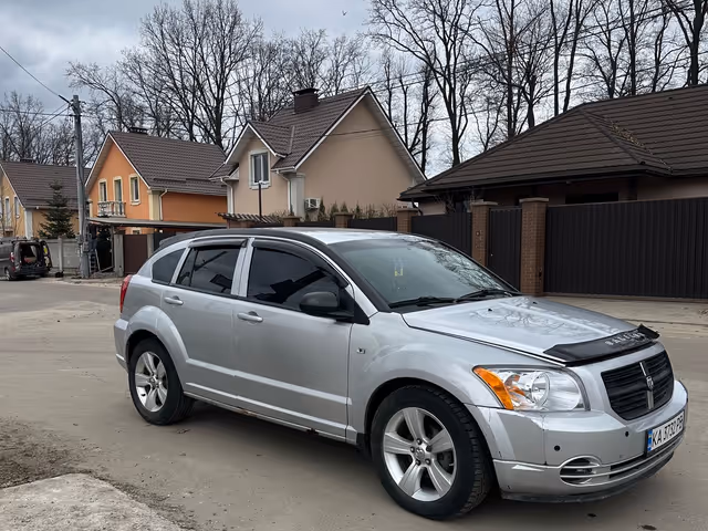 Dodge Caliber - фото 1