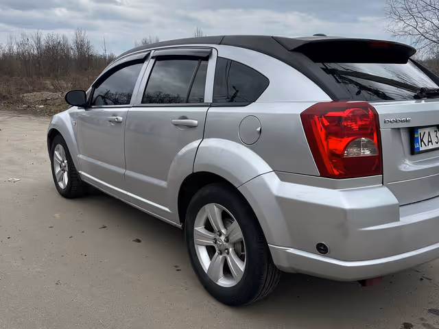 Dodge Caliber - фото 5