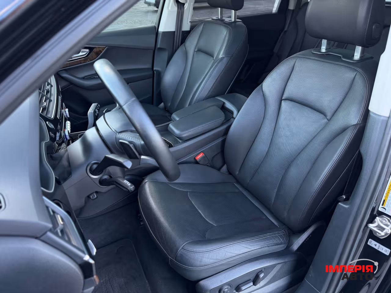 Audi Q7 - фото 15