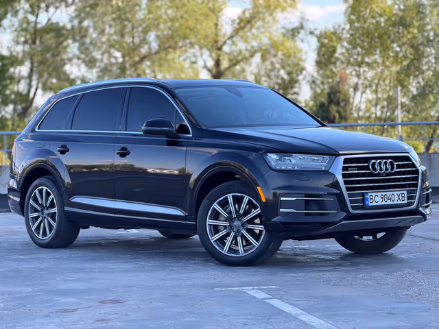 Audi Q7 - фото 2