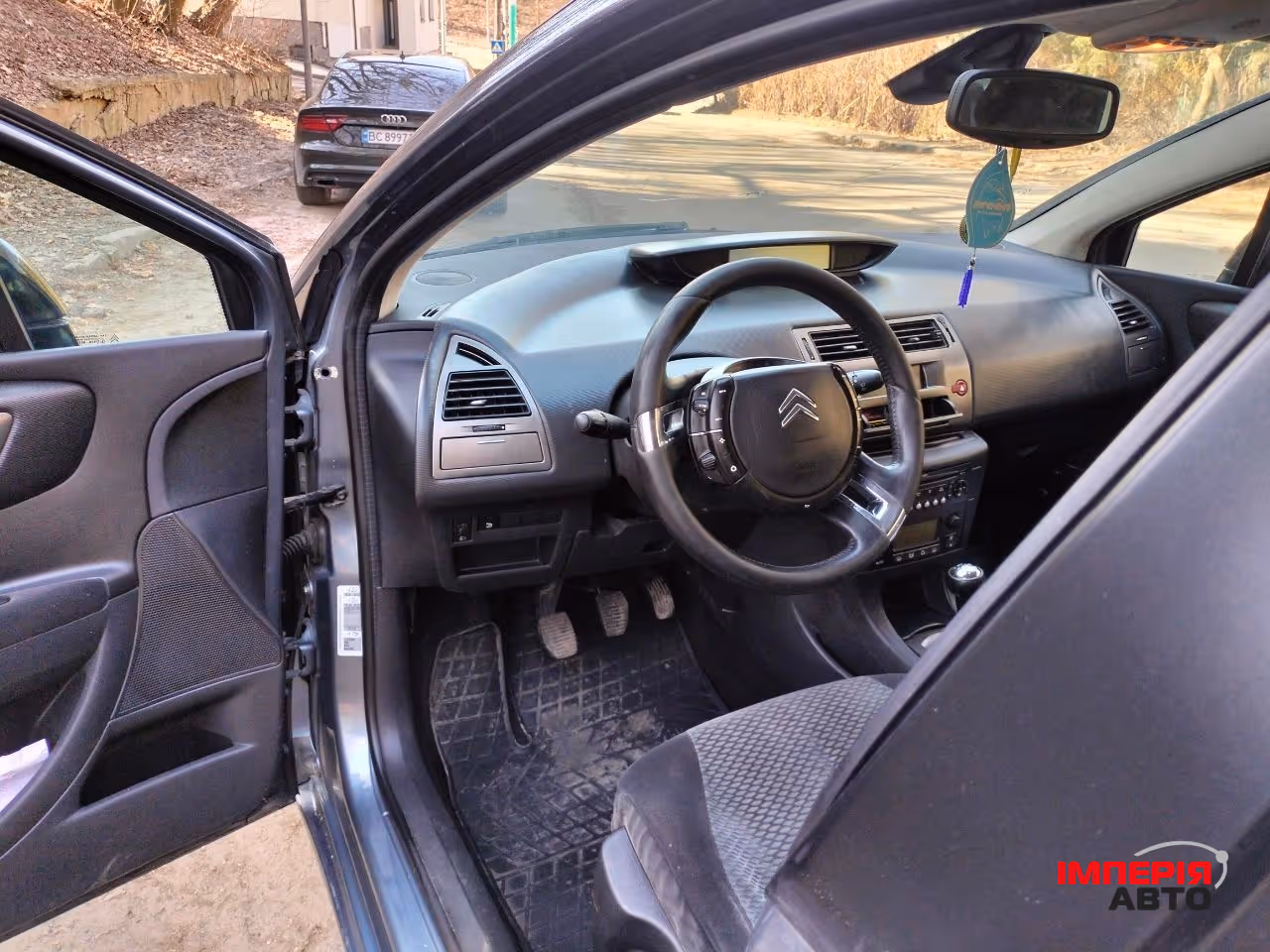 Citroen C4 - фото 17