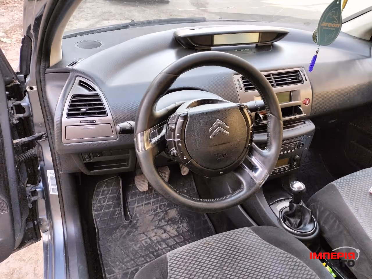 Citroen C4 - фото 18