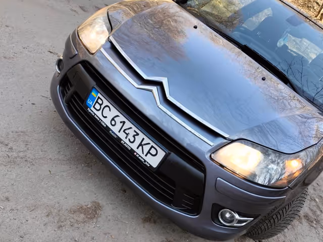 Citroen C4 - фото 3