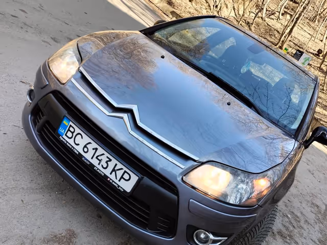 Citroen C4 - фото 5