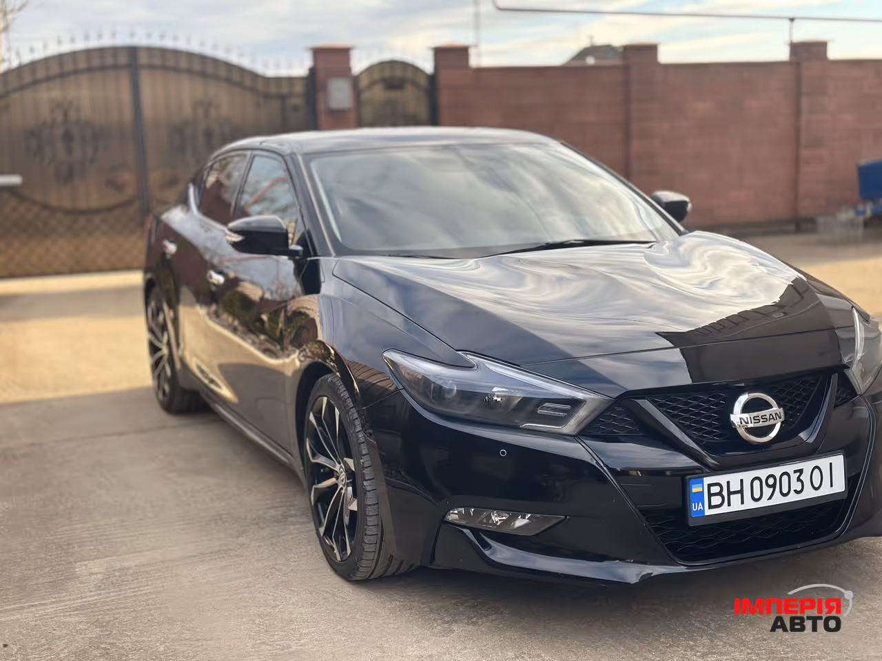Nissan Maxima - фото 2