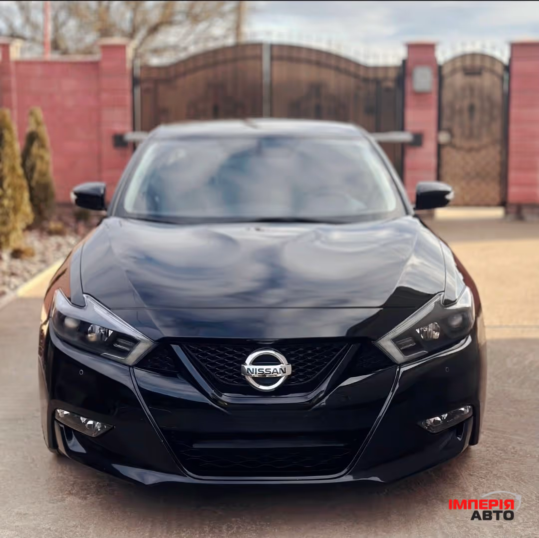 Nissan Maxima - фото 1