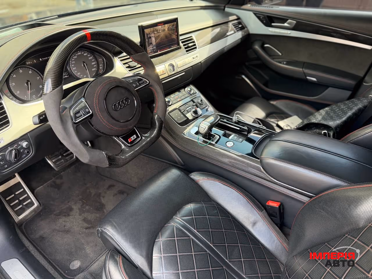 Audi S8 - фото 8