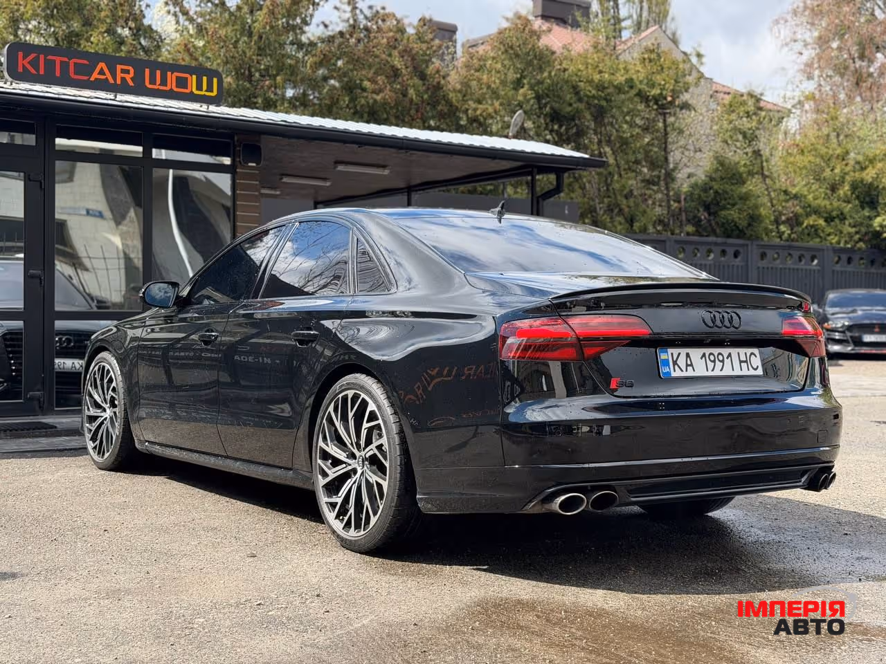 Audi S8 - фото 5