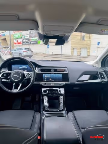 Jaguar I-Pace - фото 9