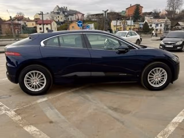 Jaguar I-Pace - фото 3